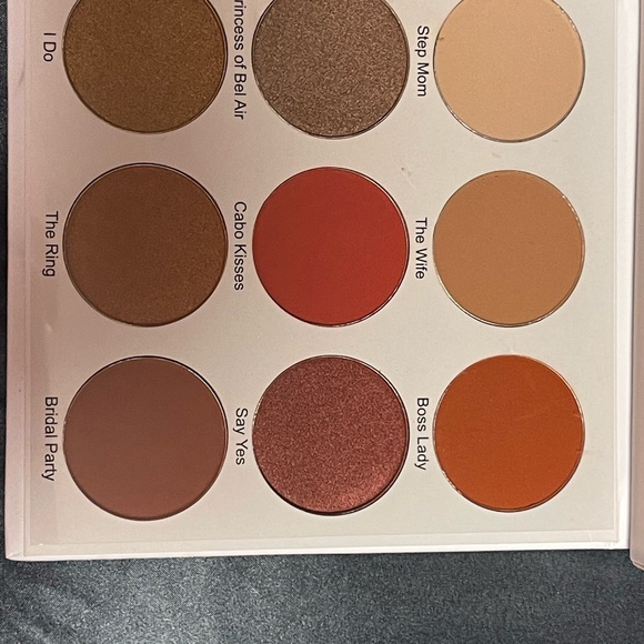 #Give Them Lala Beauty palette - Picture 2 of 2